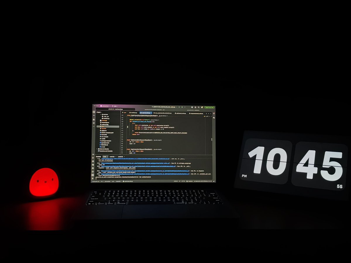 mohakj22's tweet photo. POV: You finally find the damn bug in your sleep… now you gotta wake up and check if you were actually right 🧐 https://t.co/5EZ0dej9uZ