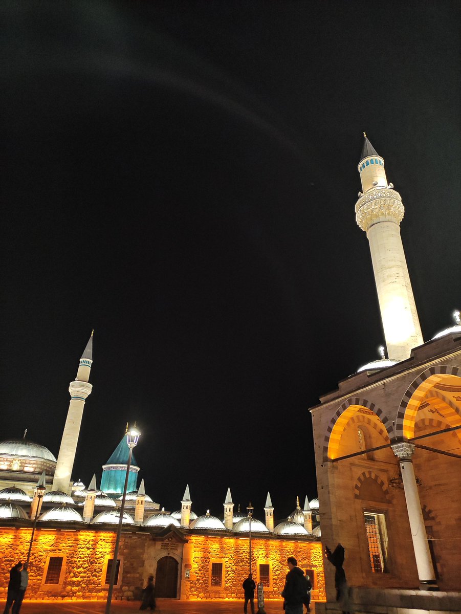 birmoryazma's tweet photo. Sen yola çık yeter
Yol sana görünür, demiş Hz. Mevlana https://t.co/30HszvsVkK