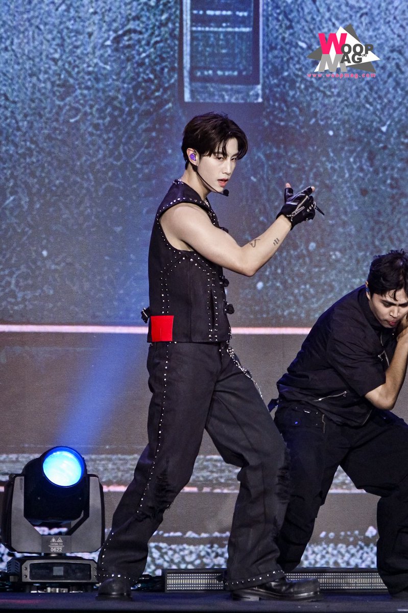 woopmag's tweet photo. “MARK TUAN”✨ กับโชว์เรียกเสียงกรี๊ดสนั่นฮอล์ ในงาน WEIBO GALA 2026 Weibo Cultural Communication Night 

#MarkTuan #段宜恩 #มาร์คต้วน 
#WeiboCulturalCommunicationNight
#WeiboGala2026 https://t.co/0RNemuVrpl
