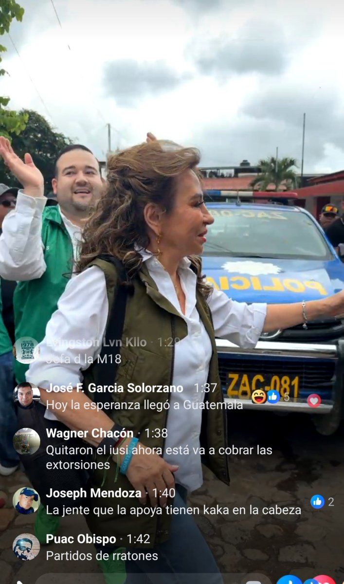 iridesarr25's tweet photo. Que hace la @PNCdeGuatemala cuidando a Sandra Torres y al diputado Botija????  Y peor aún que hace el @TSEGuatemala viendo que la señora lleva semanas haciendo CAMPAÑA ANTICIPADA y no han hecho NADA!!!! https://t.co/648IQK13zF