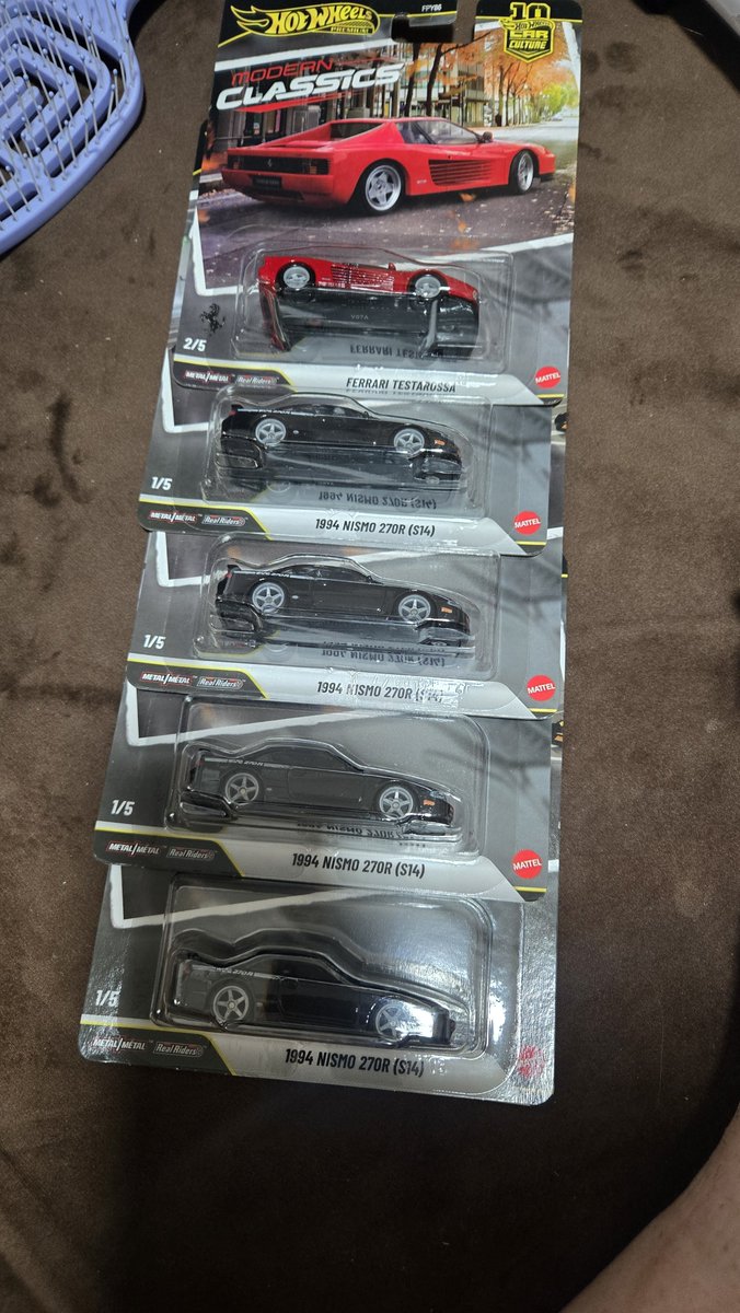 yuya_hotwheels's tweet photo. ロッサだけカード背面が違う
優待されてるな😂 https://t.co/OW5tA8Nv8J