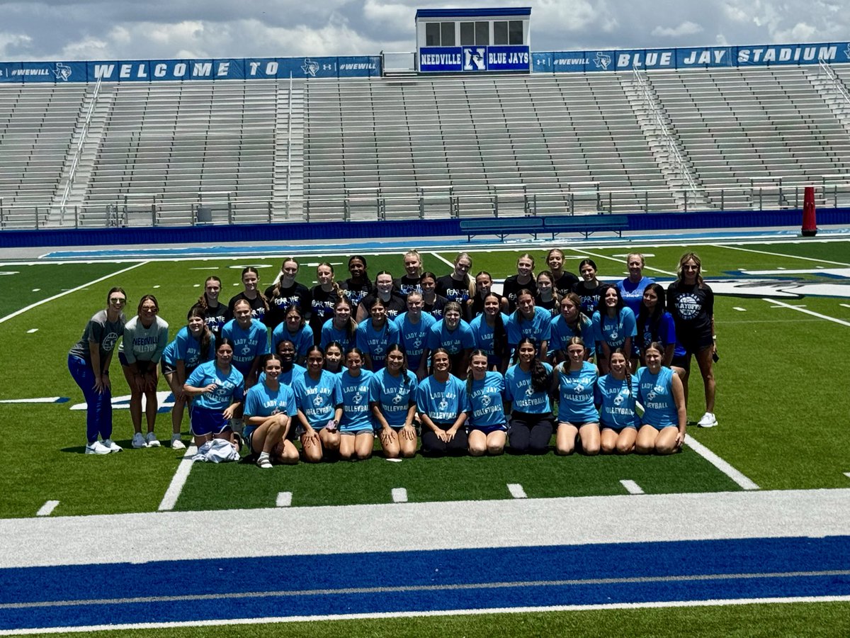 nhs_ladyjayvb's tweet photo. Meet the Jays was amazing and our scrimmages this weekend went great! We want to send a huge thank you to the Booster club for the burgers!
GO LADYJAYS! 💙 https://t.co/DKfEBrEEPy