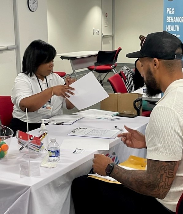 DBHRecoversDC's tweet photo. It's a myth that people with mental health conditions can’t handle work stress.  Come to our job fair and just ask certified peers and recovery coaches. 

Peers are proven to help people get into and stay in treatment. Join us Wed, Aug 12, 10 a.m. https://t.co/cuOaFIkAgG