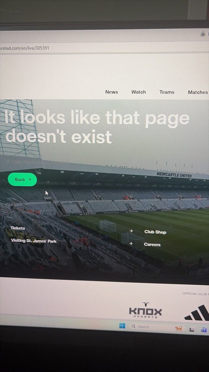 AgieAgnew's tweet photo. @NUFC I’ve paid my money and I am mag+ member to be told this after you took the money out my bank 
#shamblesofaclub https://t.co/J6Rw2lpPga