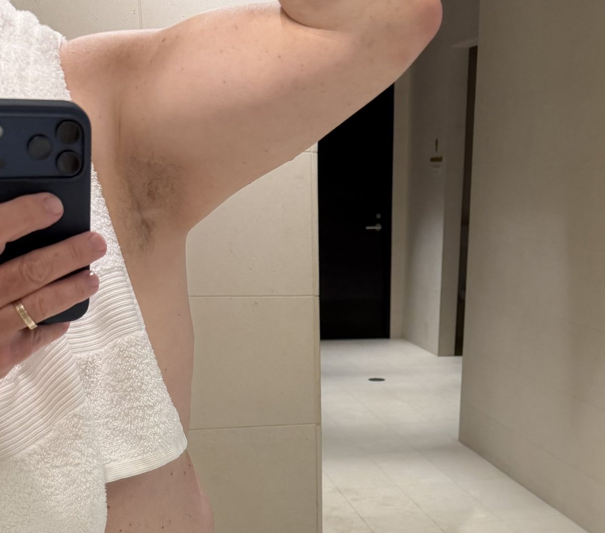 JoeMac636703's tweet photo. Dad's armpits https://t.co/fOivLdGSwR