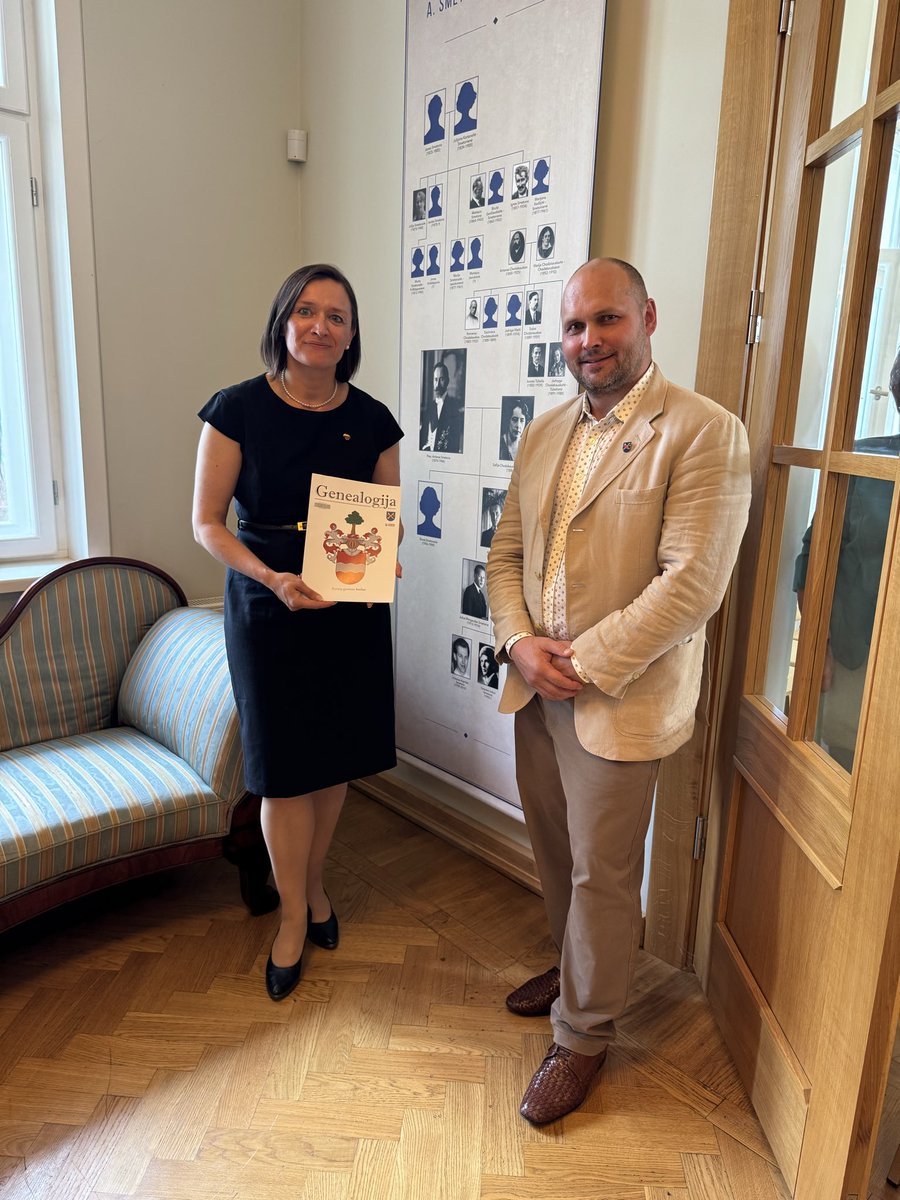 RemigijusBimba's tweet photo. 🇱🇹 On 8 August, I attended the scientific conference “A. Smetona and His Era: Between Achievements and Silences” at President Antanas Smetona’s Manor in Užulėnis. I also had the pleasure of meeting Dr Daiva Tereščenko, Director of the Ukmergė Local History Museum. #GHVI #Smetona https://t.co/GSnI3fWuvh