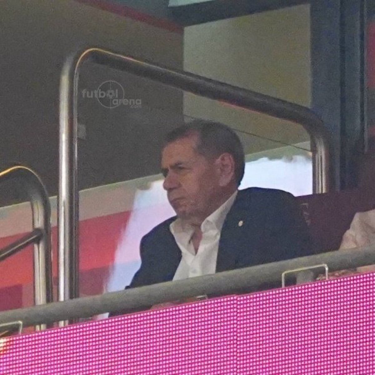YilmazSivri's tweet photo. Bu rezillik senin eserin. 😡😡#DursunÖzbekİstifa 
#OkanBurukİstifa https://t.co/Q6OEpj56IS