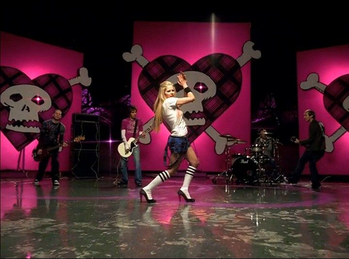 thinkinglovesux's tweet photo. she owned the pink https://t.co/go7R9wFGZc