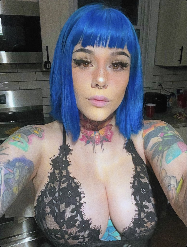 MichelleNofvtq's tweet photo. I need a play mate who’s gonna make me cum 🍑💦 https://t.co/xtCyzp9sY2