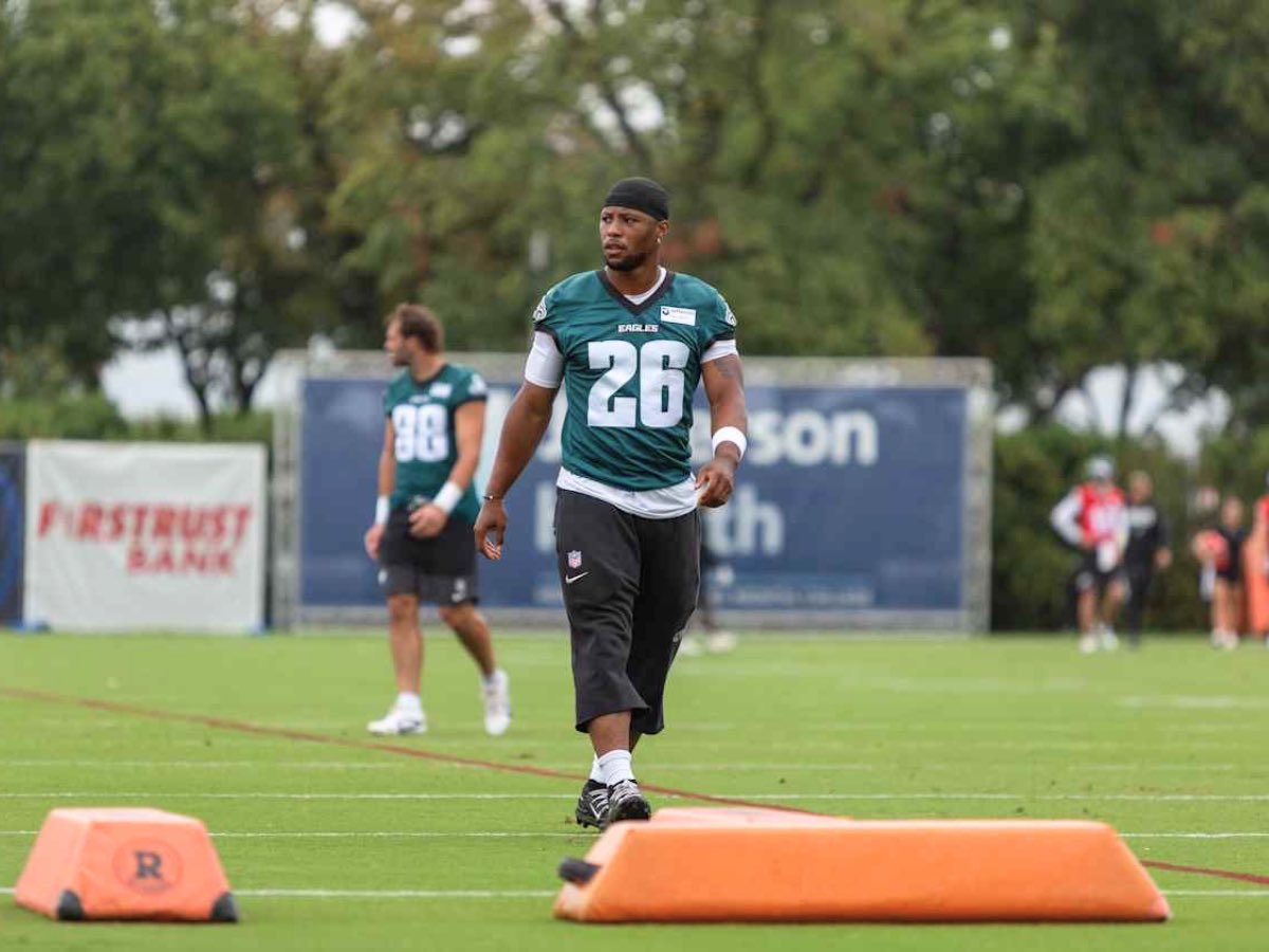 _EagleTimes's tweet photo. NEW: Saquon Barkley scored, chirped Cooper DeJean, shoved Quinyon Mitchell, jump-cut to daylight, then made Jordan Davis miss—all in one practice.

Then said this new offense lets him show things he never has in his career.

He ran for 2,000 yards two seasons ago.

Good luck, everybody.