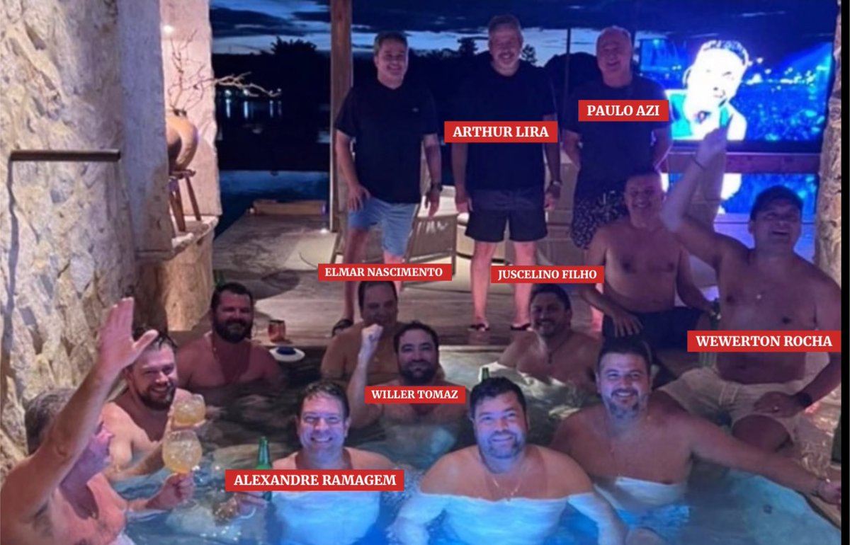 SamPancher's tweet photo. Foto apreendida pela PF no celular do senador Weverton Rocha e obtida pela Revista Piauí.

Além de Rocha, nela vemos Arthur Lira (PP), ex-presidente da Câmara, Alexandre Ramagem (PL), diretor da Abin no governo Bolsonaro, Juscelino Filho (PSDB), ex-ministro de Lula, Elmar Nascimento (União) e Paulo Azi (União).

Ao centro, Willer Tomaz, advogado investigado pela PF por suposto envolvimento na Farra do INSS.