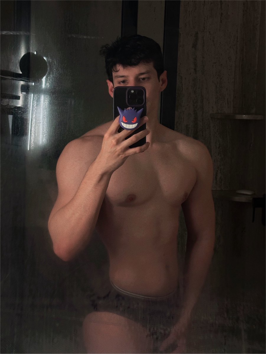 thisisnotrikoX's tweet photo. 🥴🥴 https://t.co/Vrl6SVs2YQ