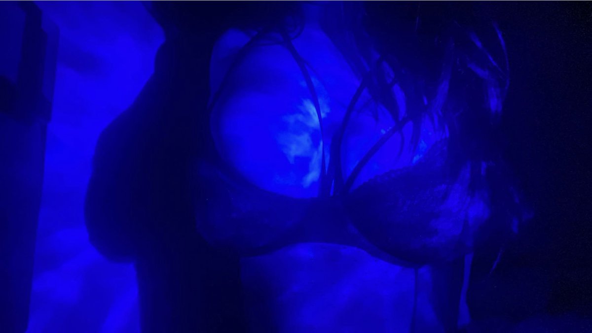 satanictitz's tweet photo. Feeling blue? I can fix that. 🌀🌀🌀🌀 https://t.co/Jy1XUVhQnX