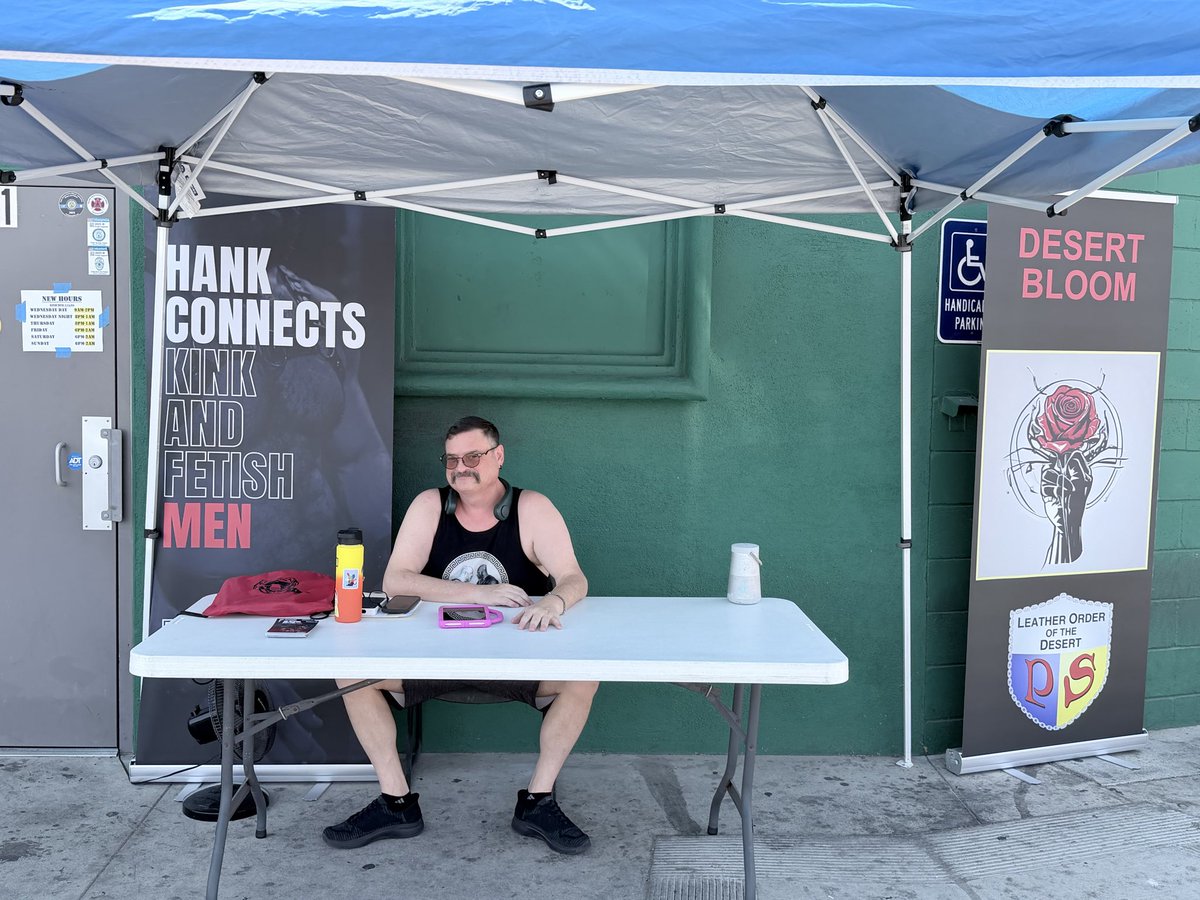 Hank_Social's tweet photo. Desert Bloom 7 is starting! 
Its hot outside and inside! 😈
@PS_LOotD  @CLUB541PS https://t.co/42YEBEXrnh