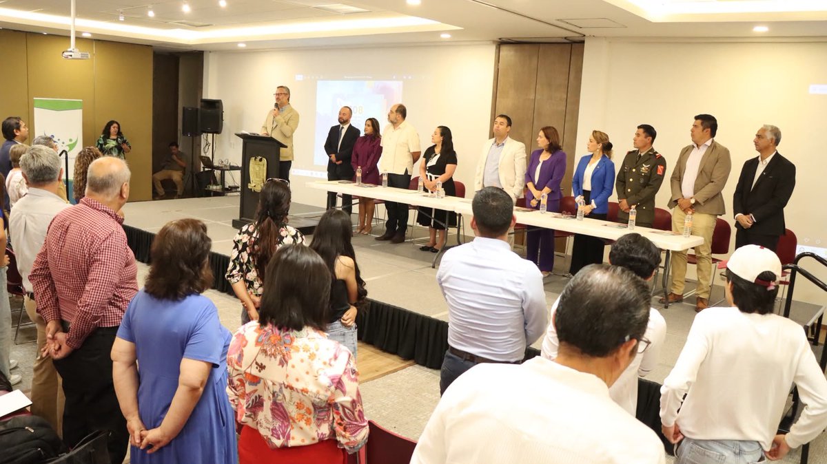 SEducacionCoah's tweet photo. El secretario, Emanuel Garza Fishburn, acudió al acto protocolario de inauguración del CVIII Congreso Nacional de la Unión Nacional de Padres de Familia (UNPF), “Familia Protagonista: Forjando una Educación Integral”.#ImpulsoEducativo #CoahuilaPaDelante #APasosDeGigante https://t.co/tRYDCgBuJC