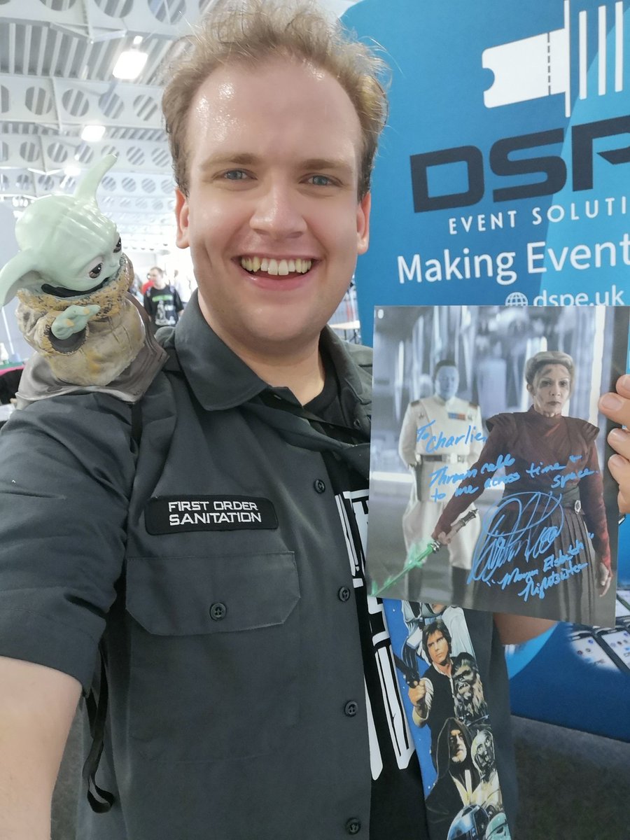 RealCharlieOgle's tweet photo. Meeting the menacing Morgan Elsbeth, a.k.a the delightful @TheRealDLI 🧡 &amp; the creepy Cad Bane, a.k.a the dreamy @RealDorianKingi 💙 last weekend was wonderful @FestivalOTForce! https://t.co/EuiqHDoDvy