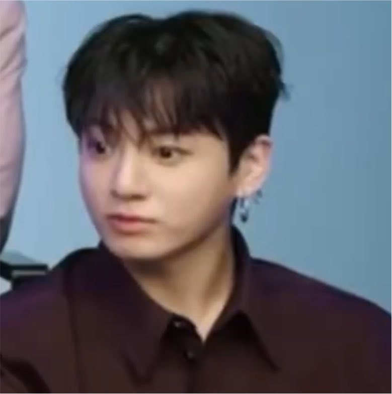 koogifs's tweet photo. he’s forming his first thought https://t.co/BNhOdBOHpZ