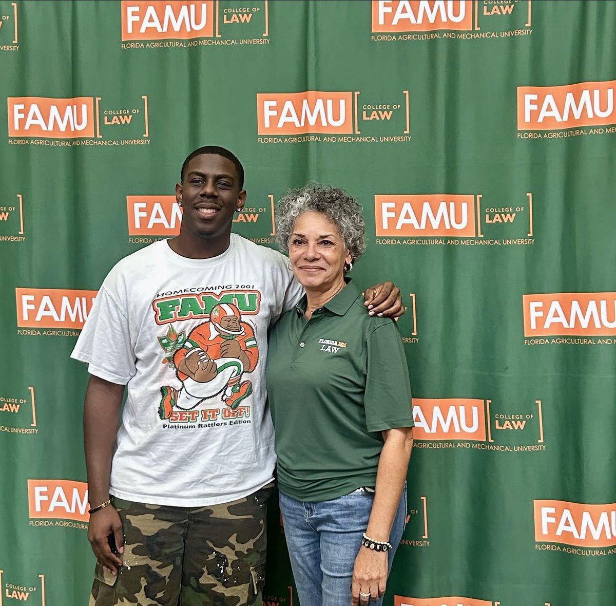 SMarstiller's tweet photo. Yβall! Our #FAMULaw incoming 1Ls are just π₯° What a #blessing it is to get to share this moment and their law school journey with them. ππΌπ§‘πβοΈ https://t.co/pkFNOEHliG