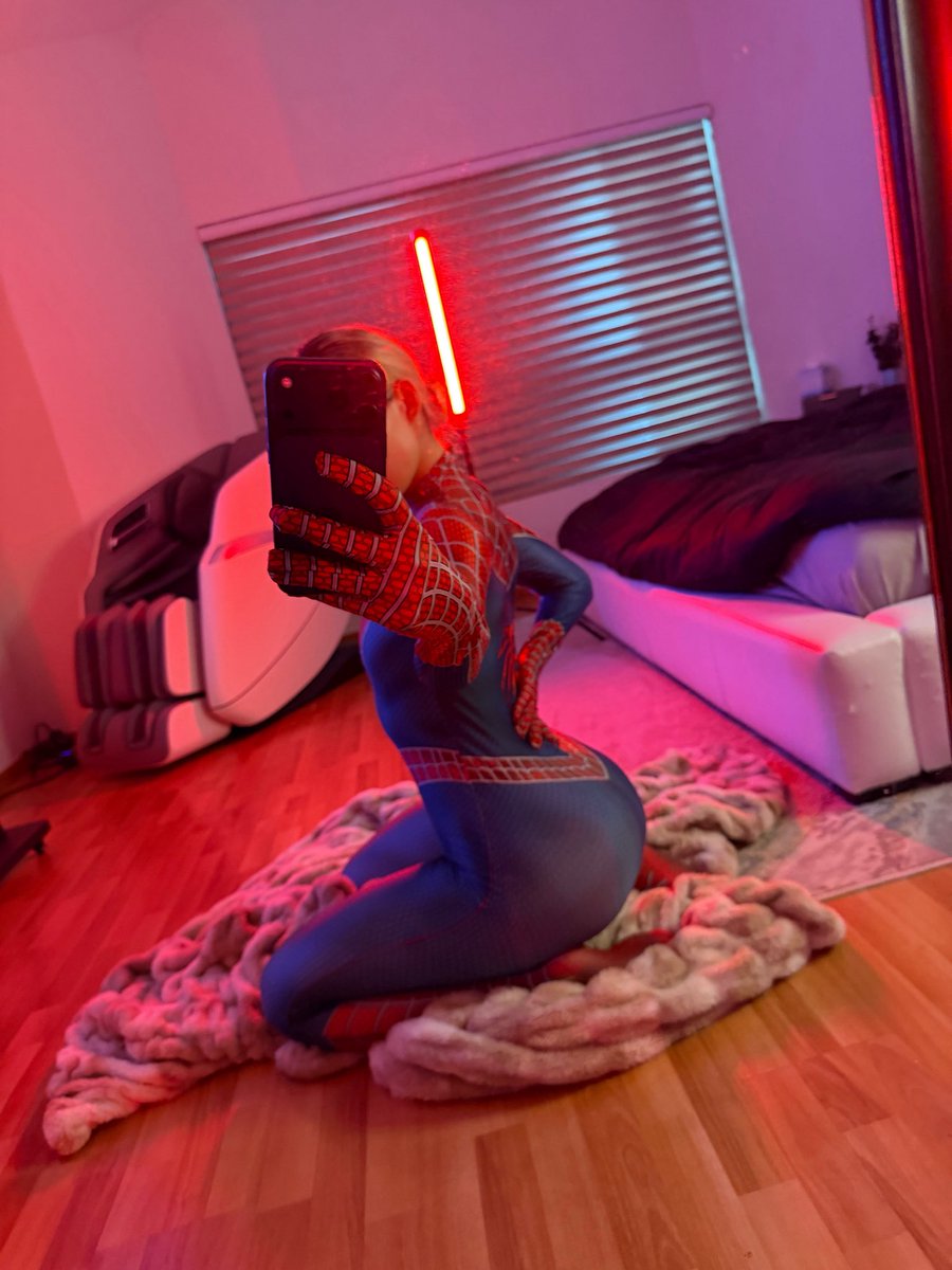 issavegas's tweet photo. Spidy https://t.co/eDyOpj3cFS