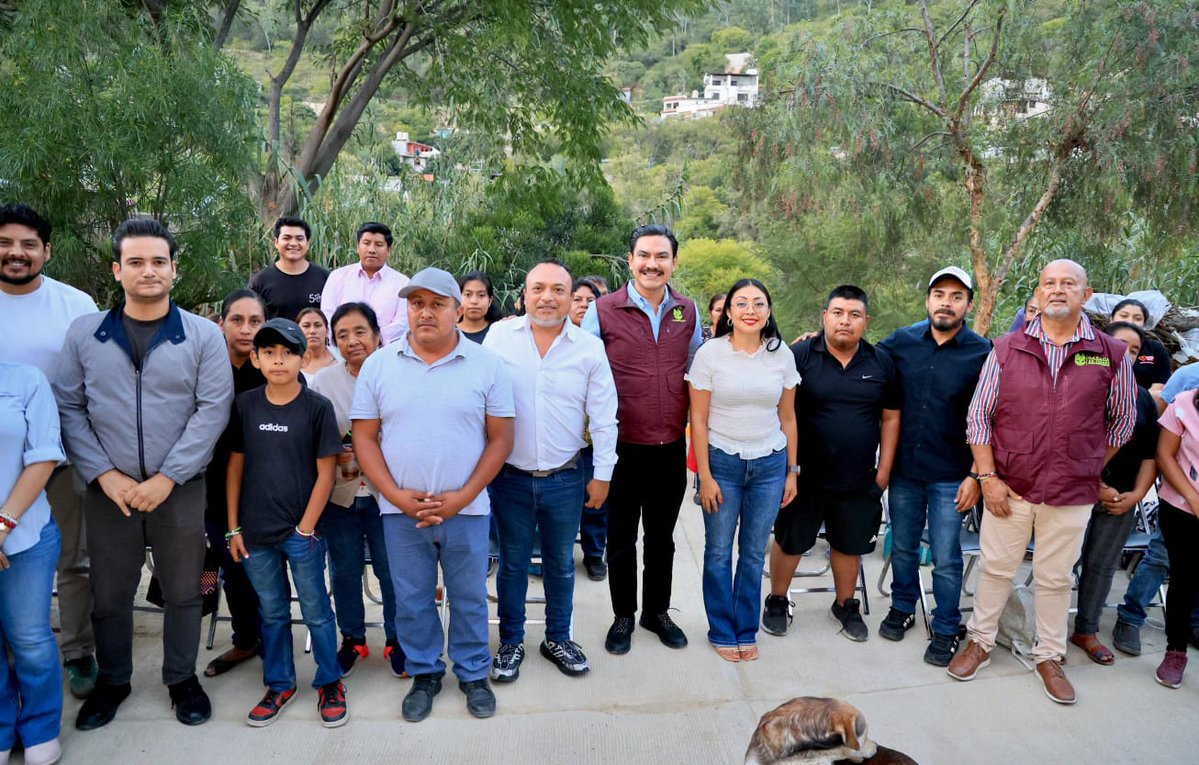 RCMultimedios's tweet photo. Con @raychagoya, atención directa a las necesidades de cada colonia 

https://t.co/zuleCZkutJ https://t.co/d9NCQ4FPpO