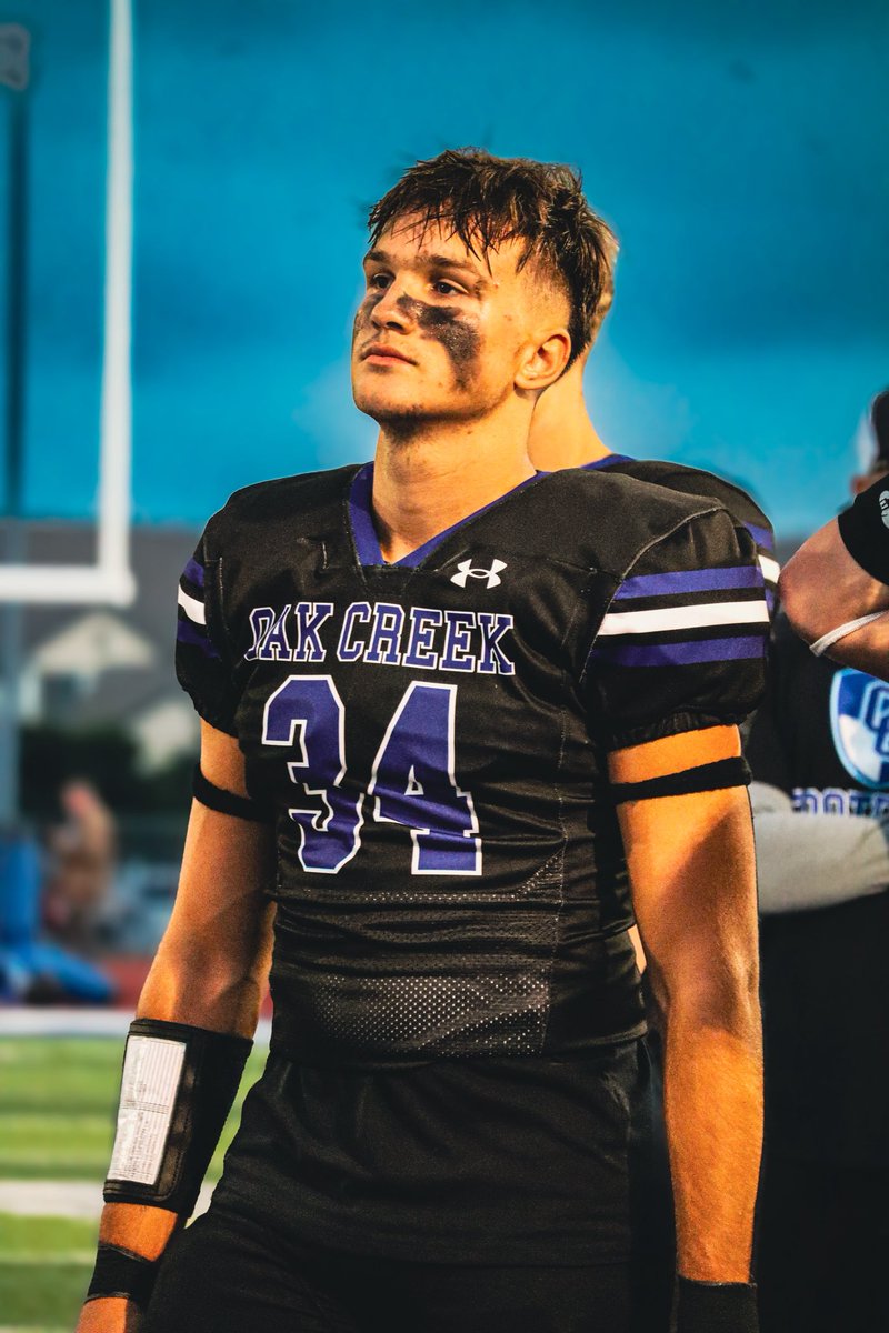 ocqbclub's tweet photo. Congratulations to our 4 @OC_KnightsFB captains for the season 
Lincoln Hanson DE @Linc_H_OC2027 
Blake Ulezelski QB @blakeulezelski1 
Corbin Jansen LB
Jacob Harris OL @JacobH54_ 

You will be great representatives of our team this season!
@Athletics_OCHS @brian_calhoun2 https://t.co/4Dp4ZR5IBr