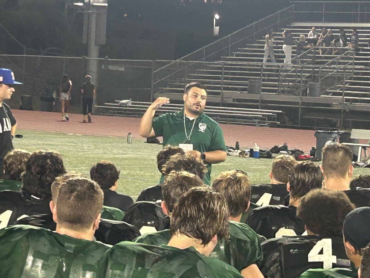 PowayTitans's tweet photo. A lot to be excited about in Titan Nation after last night’s intrasquad scrimmages! @CoachRyanFB @PowayFootball @Trenton_QB https://t.co/25HQw8Rj9Z