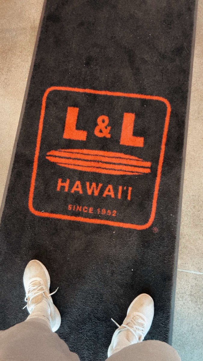 alphatvylore's tweet photo. Dosen’t hit like the ones in Cali, but it still slaps 
🤞🏾💯 
(Lilo &amp; Stitch eating good every night) https://t.co/H9eNp0Oc0U