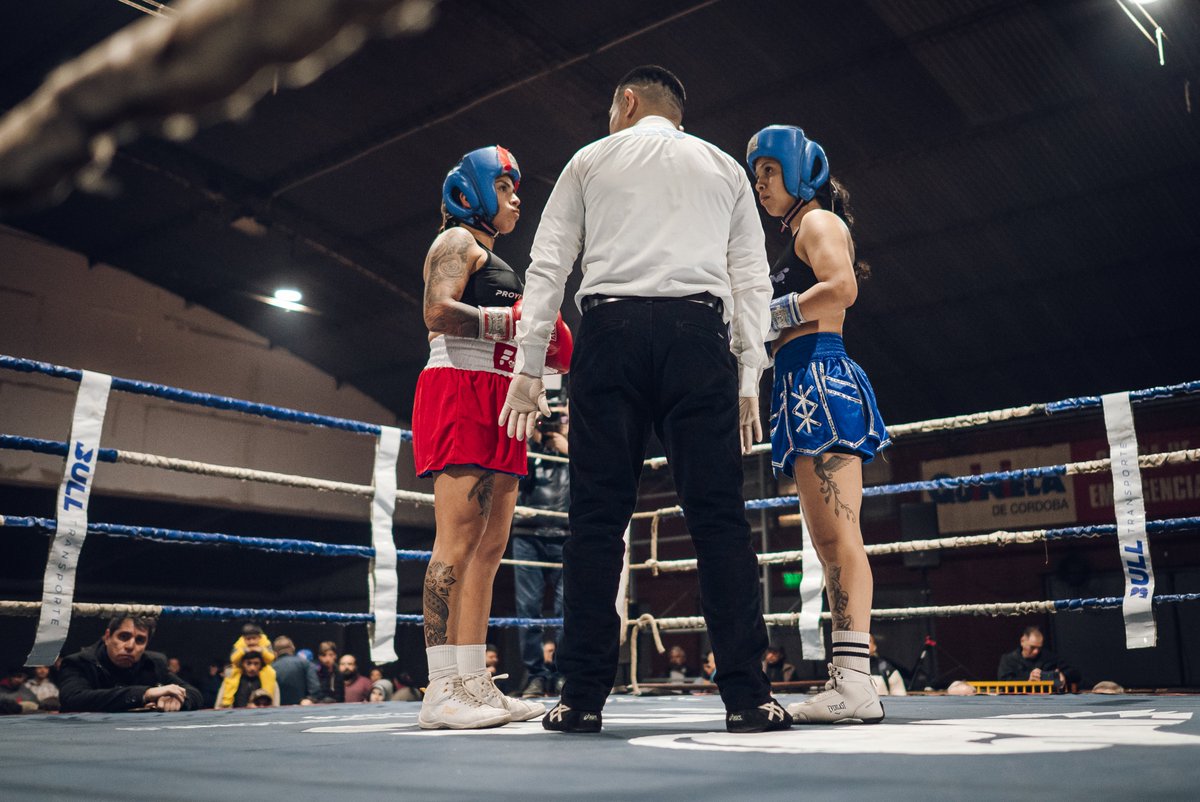vinculacioncba's tweet photo. 🥊 FUTUROS CAMPEONES CORDOBESES EN LAS PALMAS

El Club Las Palmas fue sede de una nueva velada de #FuturosCampeonesCordobeses, el programa que recorre la provincia con combates amateurs y federados para seguir impulsando el desarrollo del boxeo cordobés. https://t.co/RmJSHXxLYP