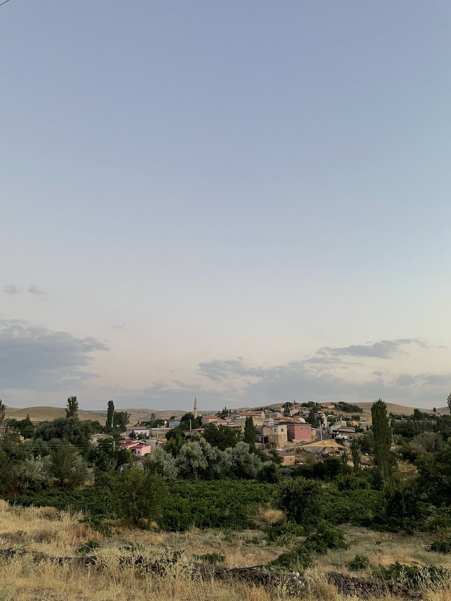 ssylz5's tweet photo. "Orda Bir Köy Var Uzakta" nın bahsedildiği köy 🤩 https://t.co/LVGfnp11Wj