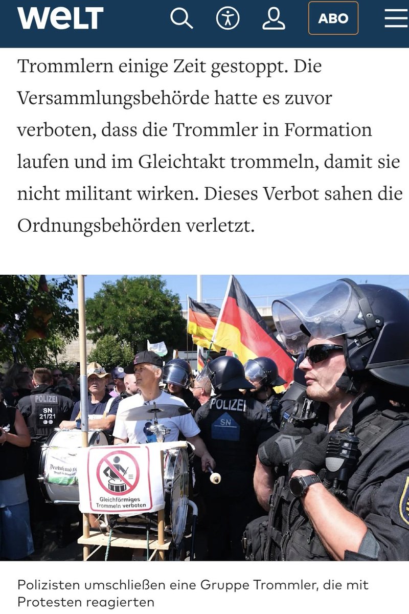 SHomburg's tweet photo. Dystopisch: @MPKretschmer lässt heute auf einer Demo Trommler kesseln. Sie könnten "militärisch" wirken. Das befürchtet mit der @CDU
ausgerechnet eine Partei, die den Kriegseintritt mit ihren Busfahrer-Drohnen anheizt. Die Versammlungsfreiheit ist tot. https://t.co/CTJRQ8rhPr https://t.co/d0bOrWSNS1