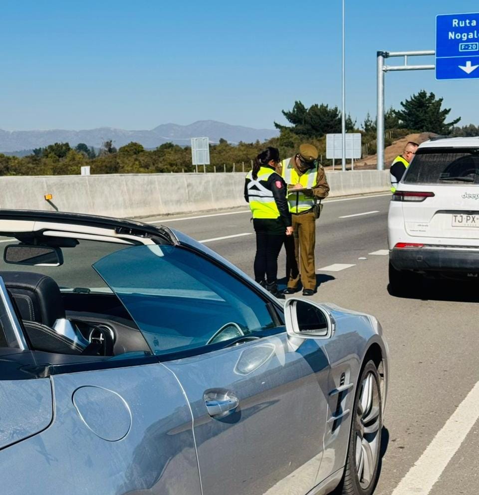 ZonaCarabValpo's tweet photo. 📍#Puchuncaví| Carabineros despliega diferentes servicios y fiscalizaciones en caletas, rutas y Costanera de las localidades de #Maitencillo, #Horcon y #LasVentanas, con la finalidad de aumentar la sensación de seguridad de los vecinos.👮♂️
#LaPrevenciónEsNuestraEsencia https://t.co/Hq2BlIEGEd