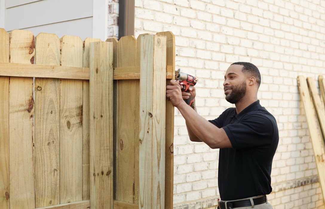 ClickB4UDigMB's tweet photo. Daily Safety Moment 🚧
Building or replacing a fence? Don’t risk hitting hidden utilities—request your FREE locate online before you dig! Protect your home and community. Safety starts with a click: https://t.co/C4xGFG7VmY
#ClickBeforeYouDigMB #SafetyFirst #Manitoba https://t.co/DNFDe3SaG4