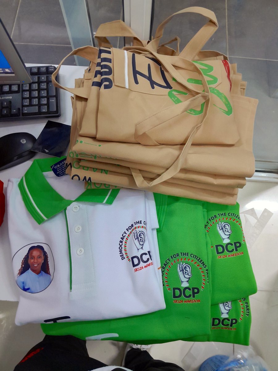 djeduhmaks's tweet photo. Tangu nifungue hii biashara today is the latest nimetoka CBD. Few minutes to 11pm. 
I have branded 500 reflectors,  Polo Tshirts and Aprons for DCP Party. 
Call us on 0758575075 for branding business. https://t.co/Iww0KGS0zX