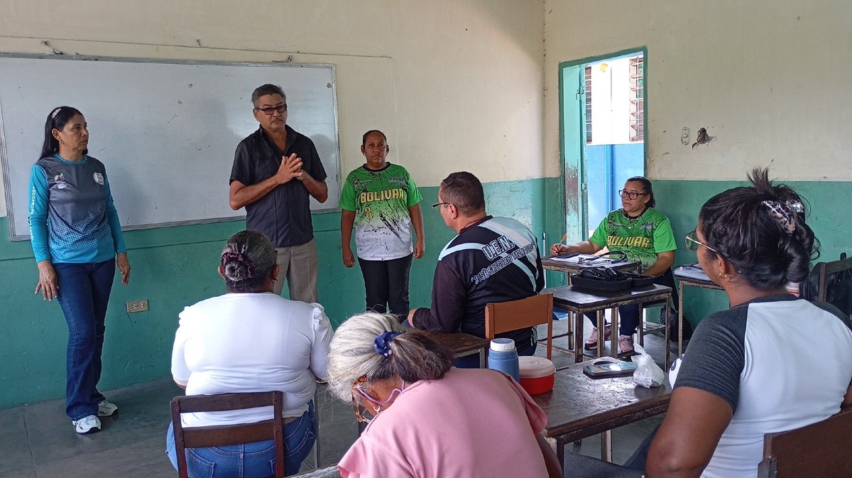 IpasmeOficial's tweet photo. El Plan Escuelas Abiertas 2026, la Unidad Médica Ciudad Bolívar se desplegó en la U. E. N. José Gregorio Monagas para atender con calidad y calidez al personal del MPPE y la comunidad.

#IPASME #Bolivar #Salud https://t.co/QGqnCzamgp