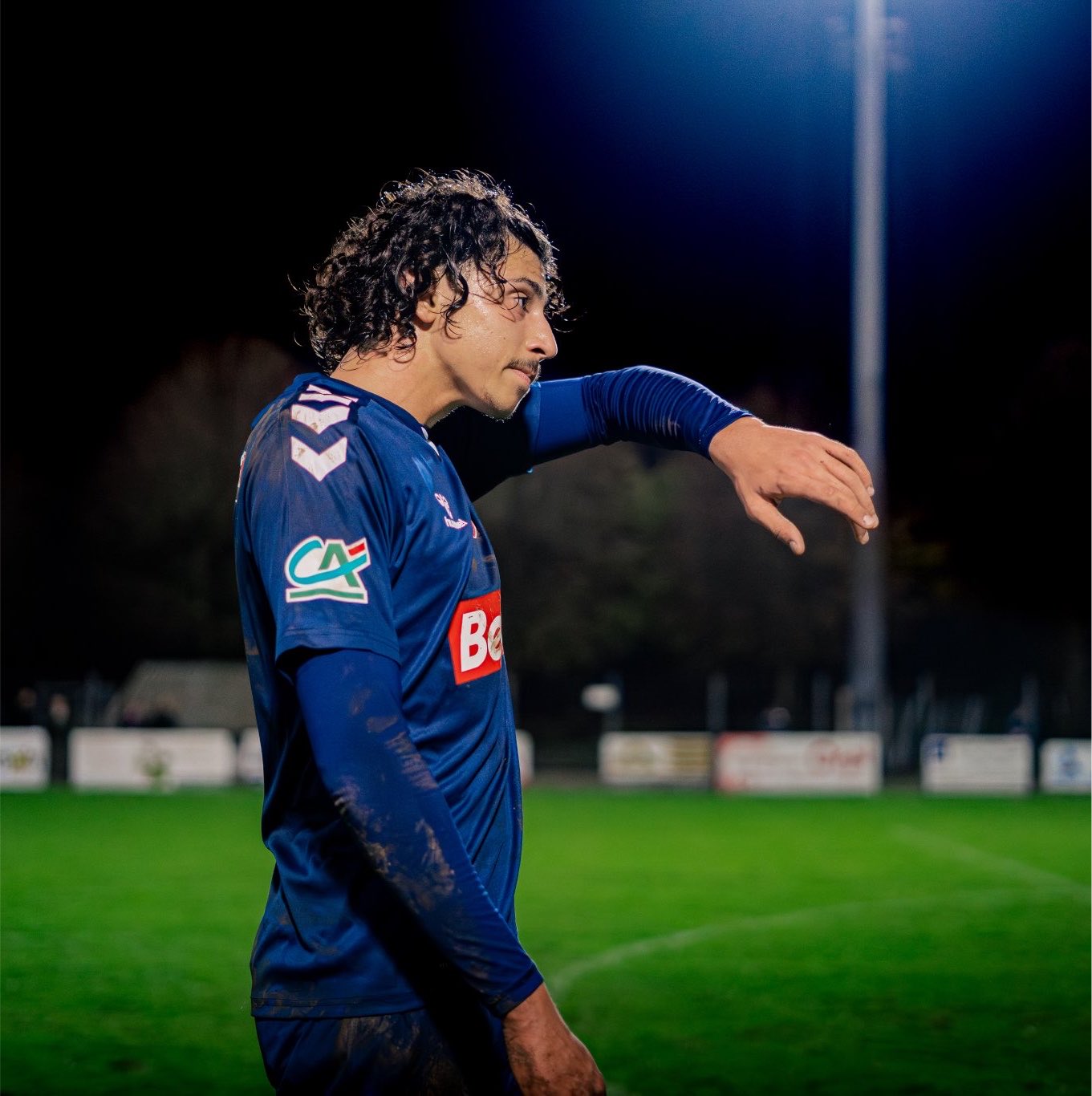 La belle histoire ce soir en Ligue 2. 🤩

Marco DECHERF 🇫🇷 (2006) a sig...