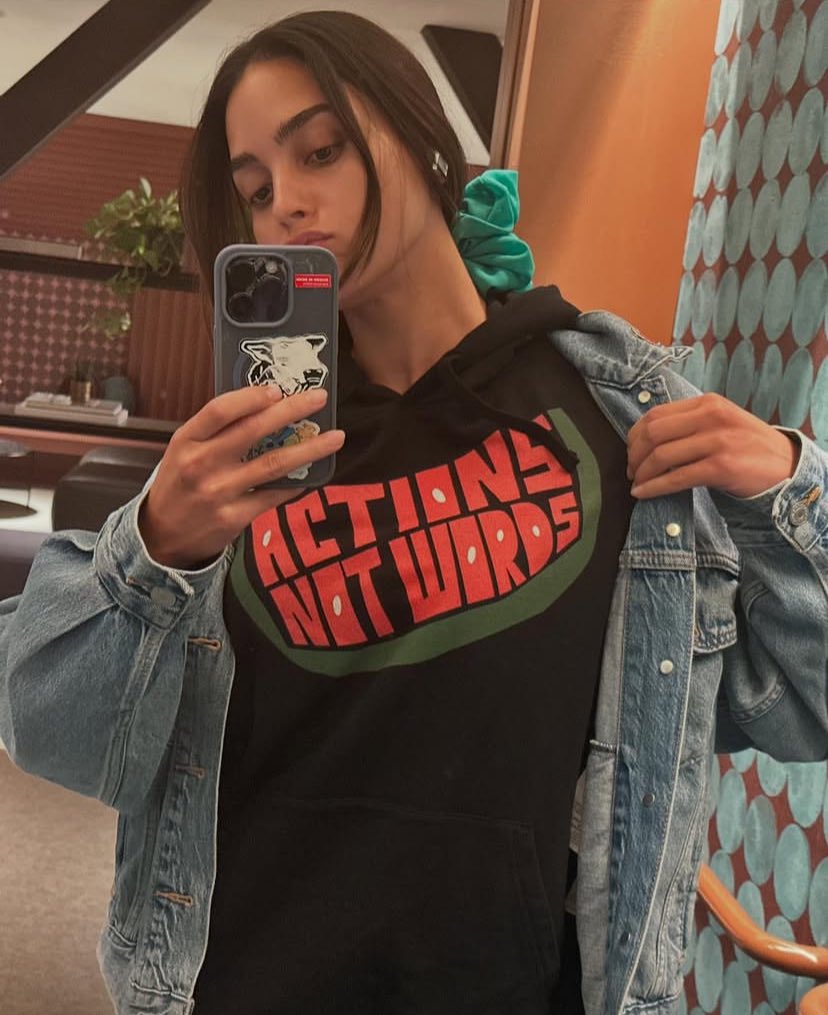 reticentrobbie's tweet photo. shoutout to this world’s courageous women like Melissa Barrera who make this place less hopeless and dreary ❤️‍🩹 https://t.co/csrXklYOuW
