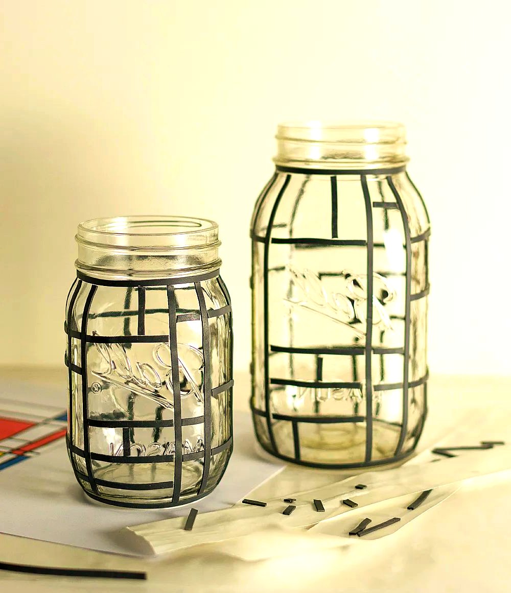 BobbyjLaster's tweet photo. [Turn an old mason jar into a stylish pen holder with just some rope u0026 glue! Perfect desk DIY for small spaces. ]， https://t.co/mDjxYraubZ