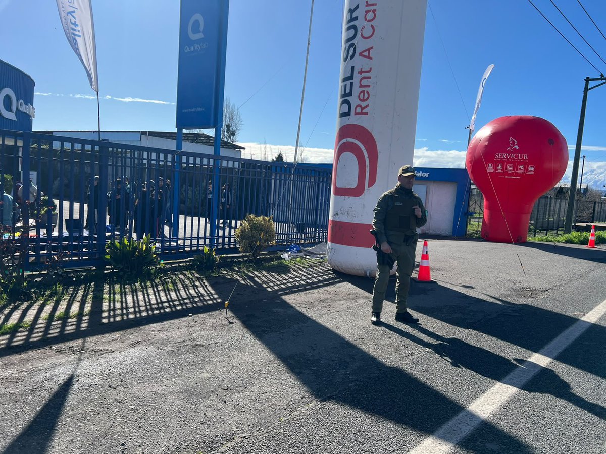 Carab_Maule's tweet photo. 🚔🏃♀️🏃♂️ Carabineros de la Tenencia Romeral participa activamente en el resguardo del tránsito y la seguridad de los participantes de la corrida familiar organizada por la empresa QualityLab, contribuyendo al normal desarrollo de esta actividad.
#Romeral #CarabinerosDeTodos https://t.co/otqVspu28L