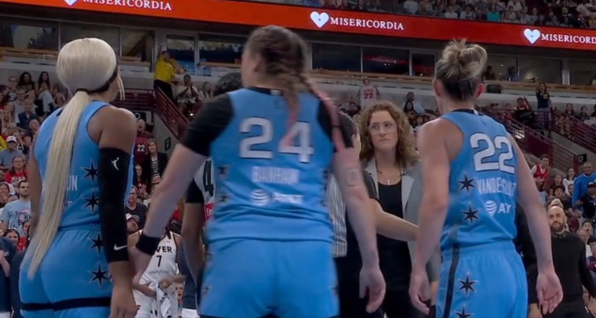 PaddocastSports's tweet photo. Look at Steph White’s death stare after the DiJonai Flagrant 2. 😭 https://t.co/B6aMhVD5iD