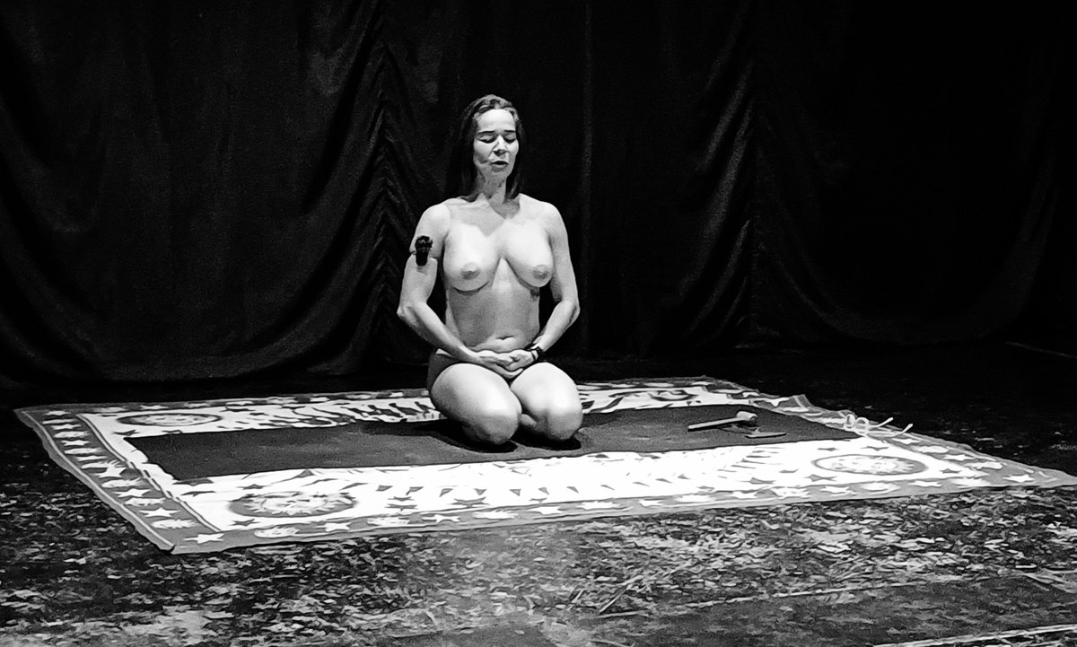 anacastellucci's tweet photo. Do you know my nude yoga channel? For $5 a month, you get a weekly recorded class. You'll find over 100 posts!
#yogateacher

Click the link.
https://t.co/WcBD9G30M0 https://t.co/UvVIs2QLFN