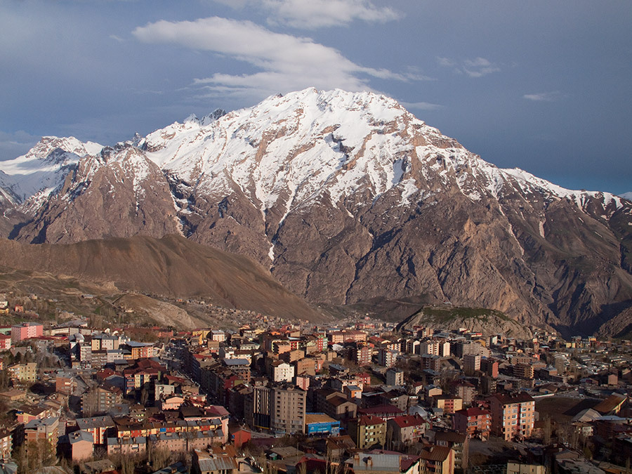 Robinthekurd's tweet photo. Colemêrg, Bakûrê Kurdistanê by Evgeni Zotov. https://t.co/qXh8APNfVy