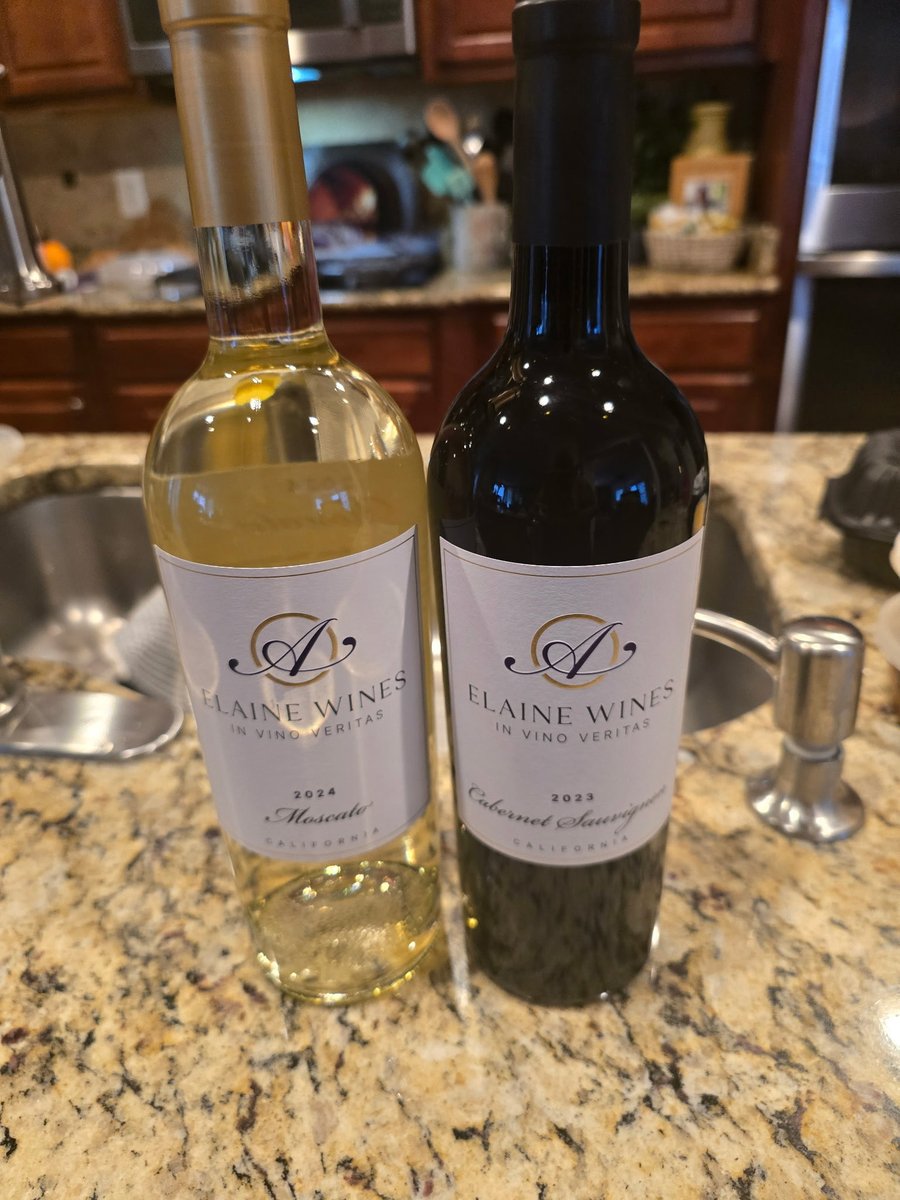 AElaineWines's tweet photo. Thank you to all our customers who’ve ordered. Where glad to see you received your wine. Enjoy responsibly
#aelainewines #veteranowned #winelover #motivation #enjoy https://t.co/X6p139syXd