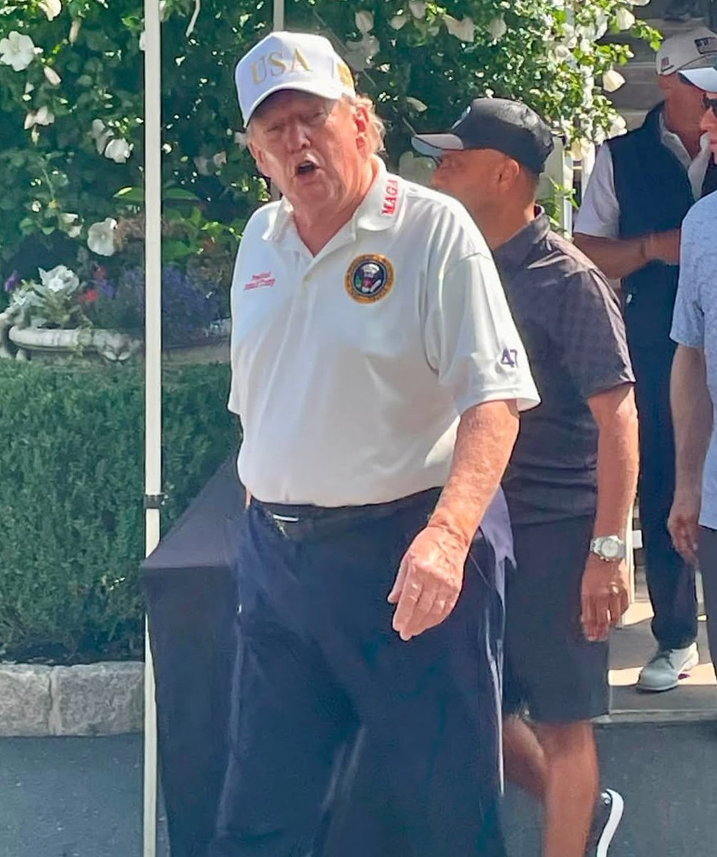 patriottakes's tweet photo. Trump at his golf club today working hard to lower grocery prices https://t.co/2yRVzl4mvU