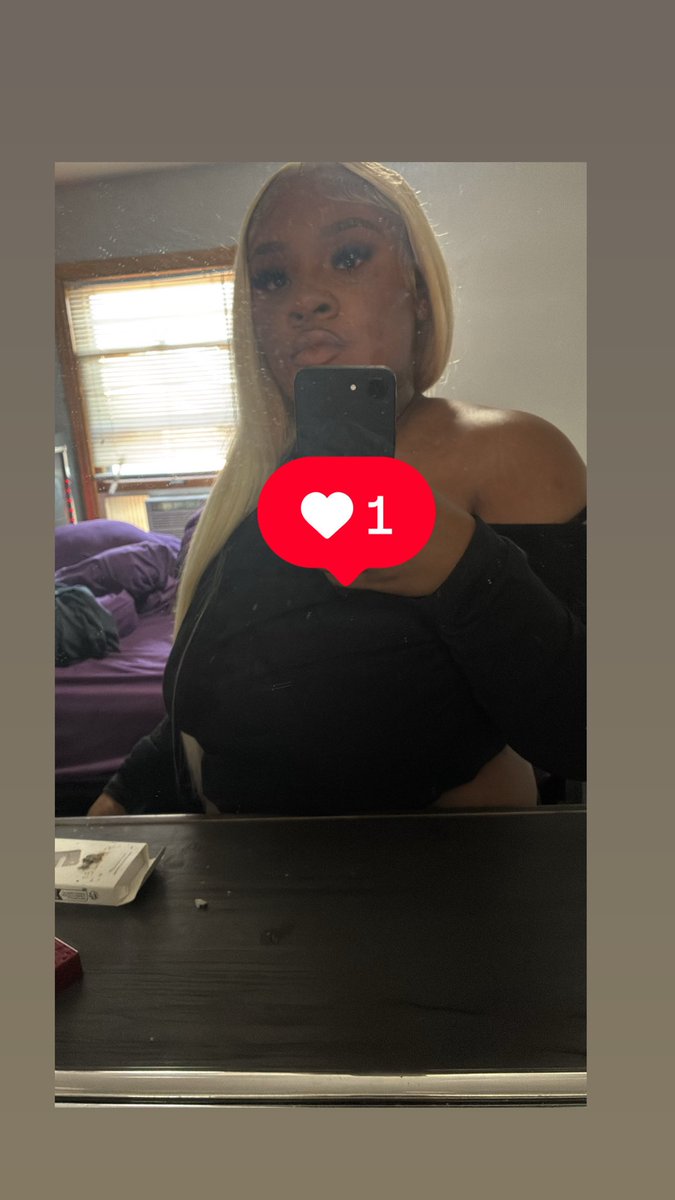 riaa_a_monaee's tweet photo. it’s my birthday today im 23🎀 cheers to me🫦 #milwaukee #thebirthday #leogang https://t.co/4MfVWyjbYH