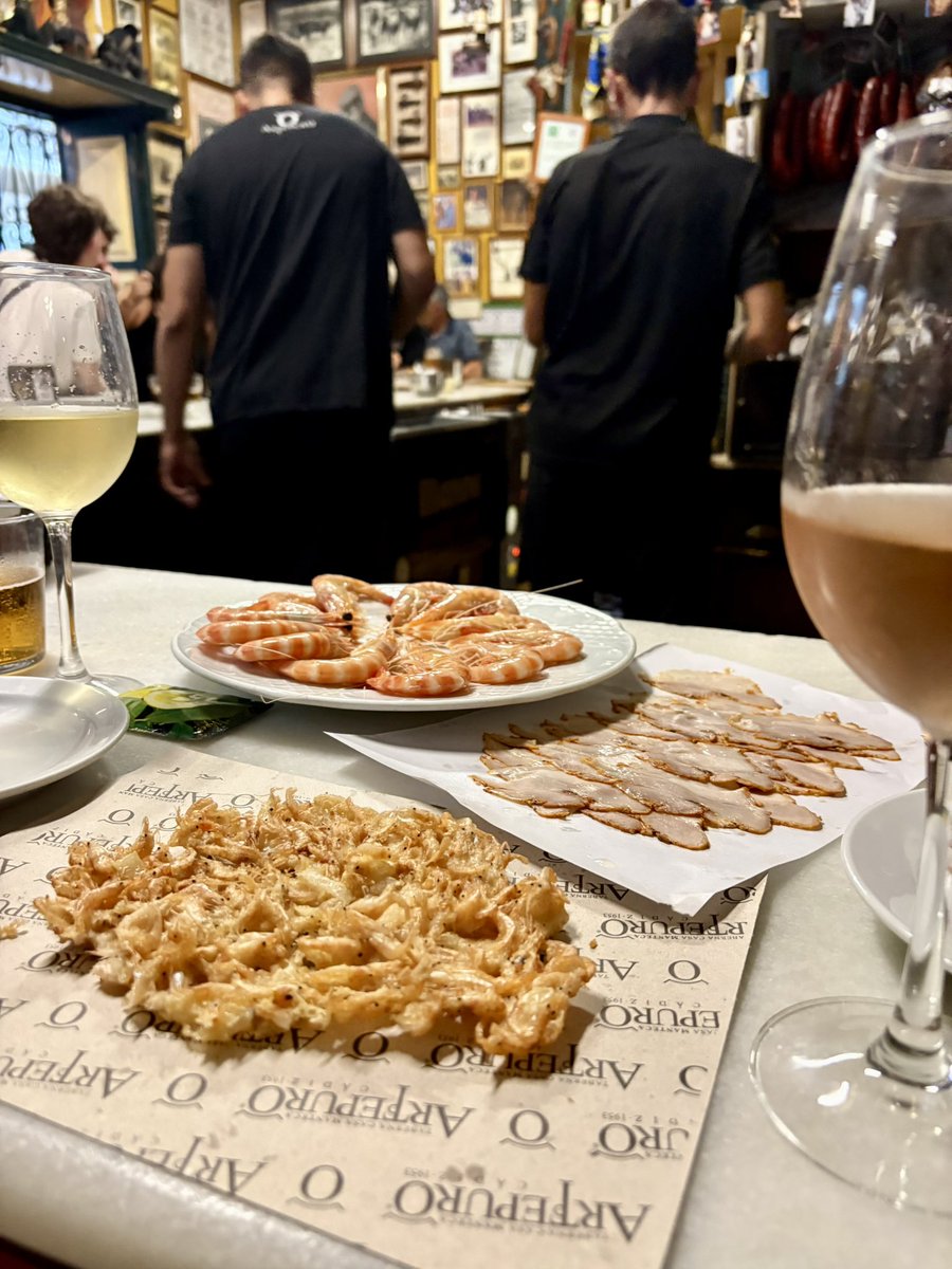 Estate_vibes's tweet photo. Cenando en el VIP de Casa Manteca. Arte Puro. https://t.co/2XsJU55HLL