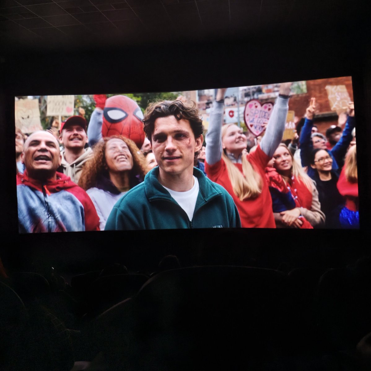 foxarches's tweet photo. te amo spiderman https://t.co/zv3Sdrc8ld