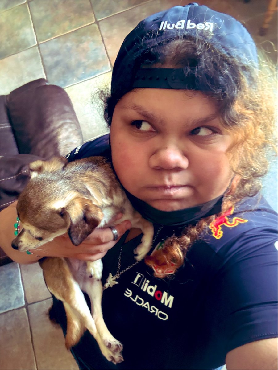 RossisPrincesa's tweet photo. Hello #f1twtselfieday

@Max33Verstappen can u join us and post a selfie thank you. https://t.co/TpudCAnhKV