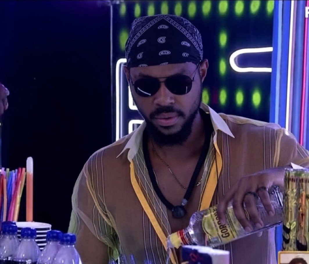 Ricky_jumbo's tweet photo. Chakam 📸

I just say make I evidence before I go sleep… make nothing do my salary abeg 🤲 
#BBNaija #RickyJumbo https://t.co/JhaXX8OU8B