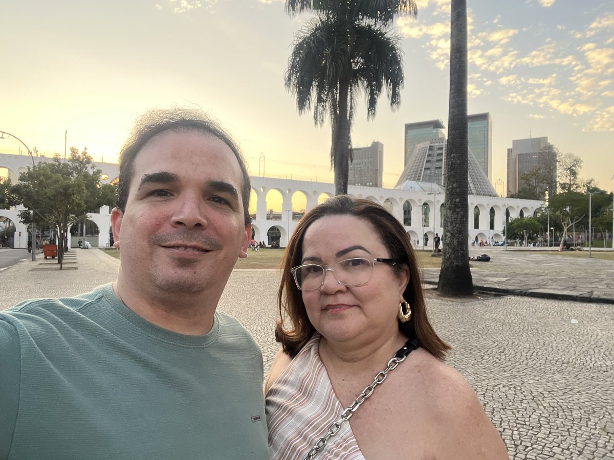 brennobezerra's tweet photo. Passeio histórico pelo Rio de Janeiro na companhia da minha mãe https://t.co/836lXoITR4
