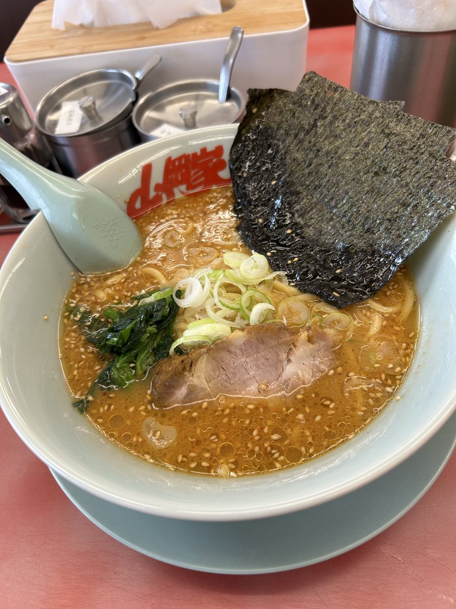 Aoi178bz's tweet photo. 休日出勤夜勤明け山岡家🍜 https://t.co/l7XnDof8pv
